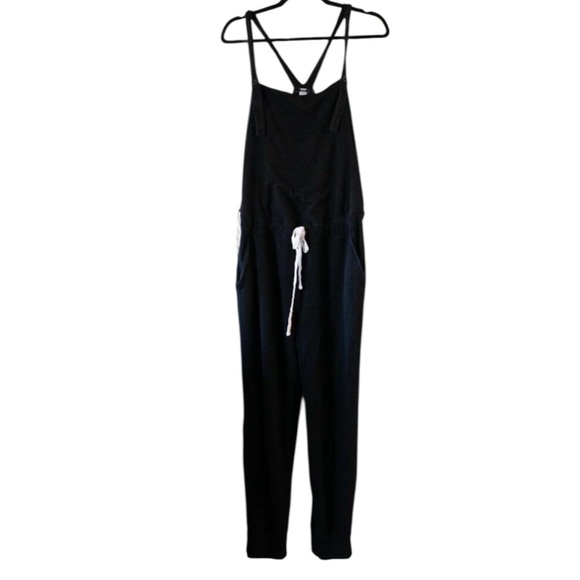 Monrow Mommy Maternity Tie Front Overalls
Jumpsuit with Patch Pocket Small Black - Picture 5 of 14
